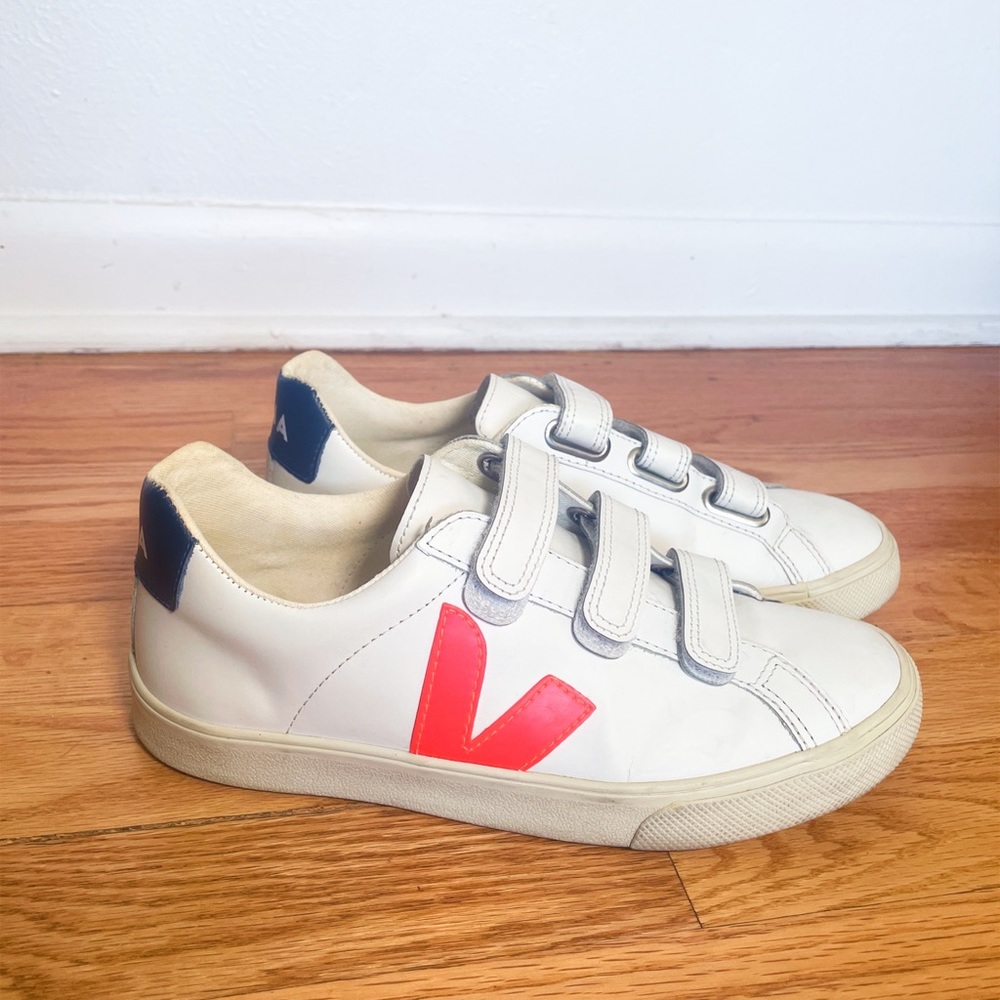 VEJA V Lock Sneakers